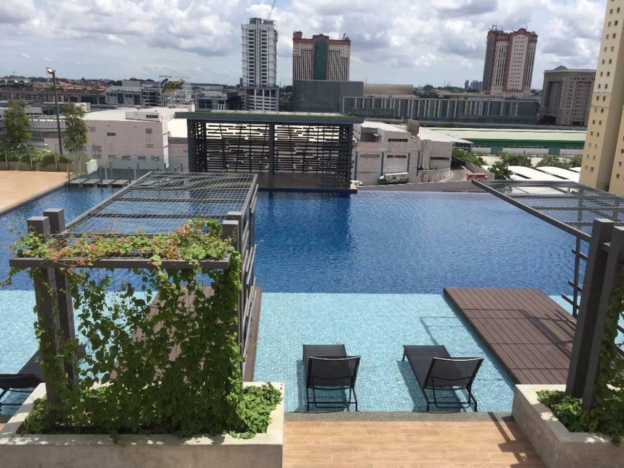 韦德贝德梳邦再也usj一号酒店 外观 照片